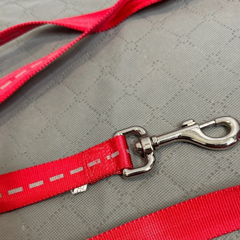 Dog Leash Red with Reflective Stitching NWOT
